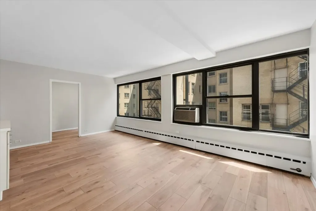 3420 North Lake Shore Drive Chicago IL 60657