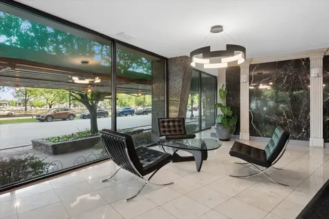 3420 North Lake Shore Drive Chicago IL 60657