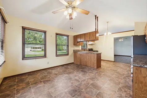 538 North School Street Braidwood IL 60408