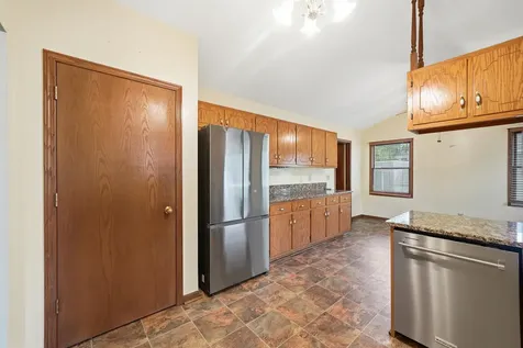 538 North School Street Braidwood IL 60408