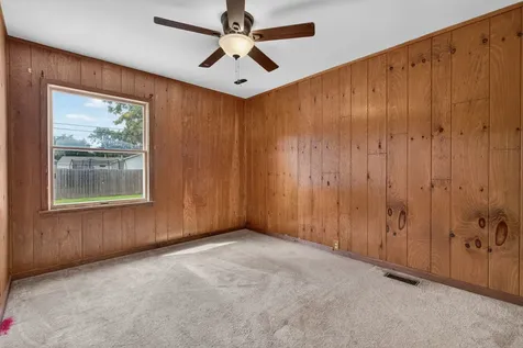 526 Laurel Avenue Romeoville IL 60446