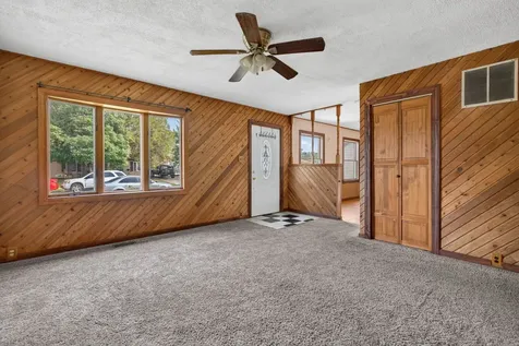 526 Laurel Avenue Romeoville IL 60446