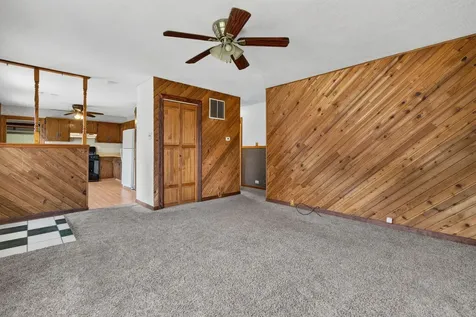 526 Laurel Avenue Romeoville IL 60446