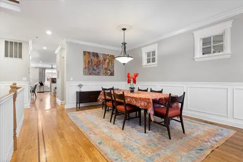 1925 West Berenice Avenue Chicago IL 60613
