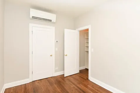 4708 North Racine Avenue Chicago IL 60640