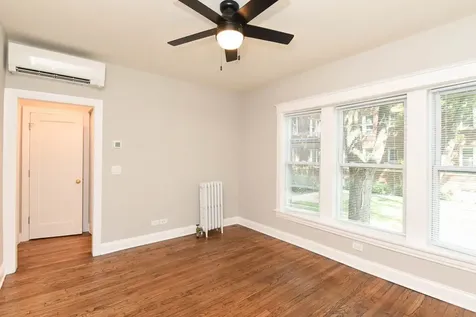 4708 North Racine Avenue Chicago IL 60640