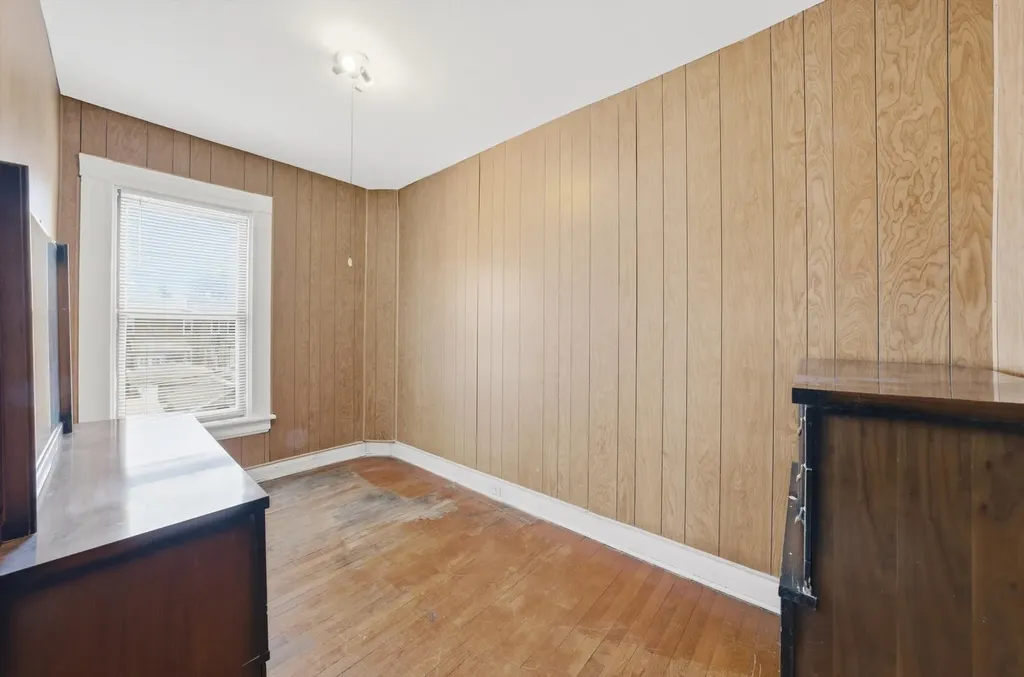 11223 South Forrestville Avenue Chicago IL 60628