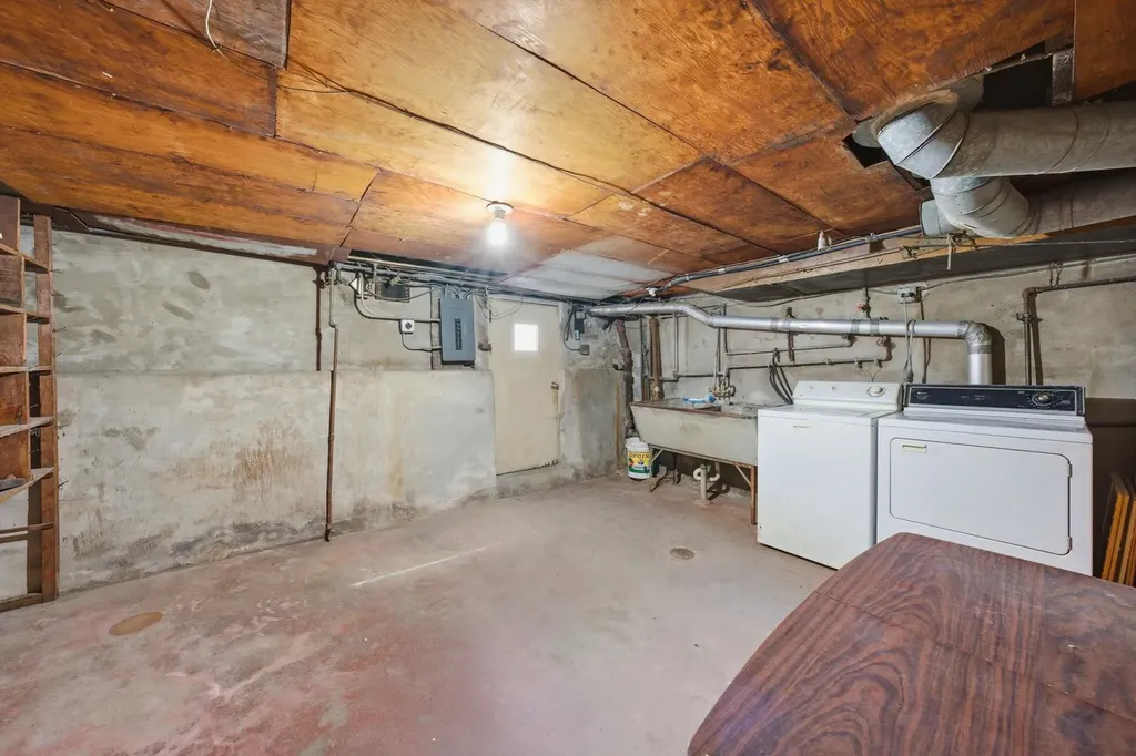 11223 South Forrestville Avenue Chicago IL 60628