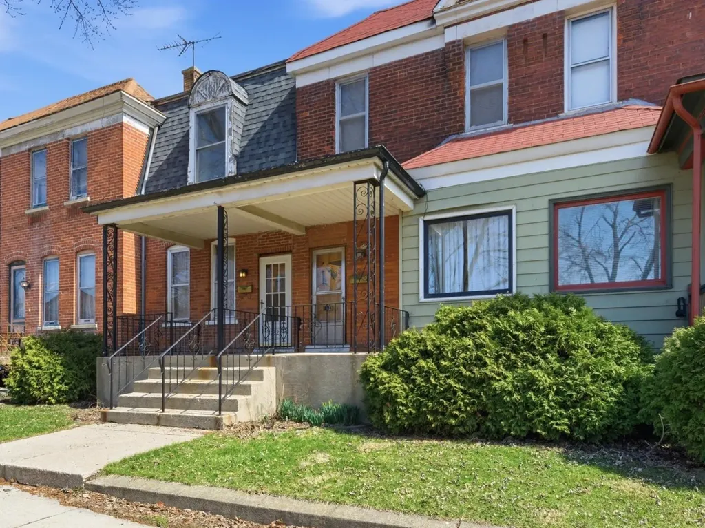 11223 South Forrestville Avenue Chicago IL 60628