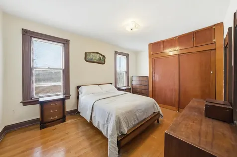 11223 South Forrestville Avenue Chicago IL 60628