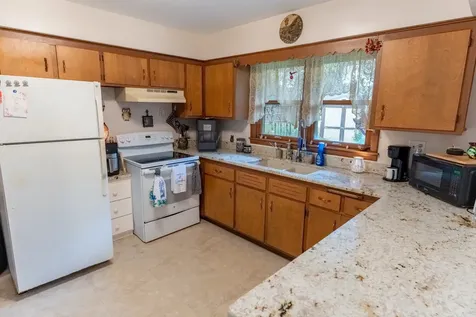 3931 Seward Avenue Rockford IL 61108