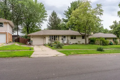 3931 Seward Avenue Rockford IL 61108
