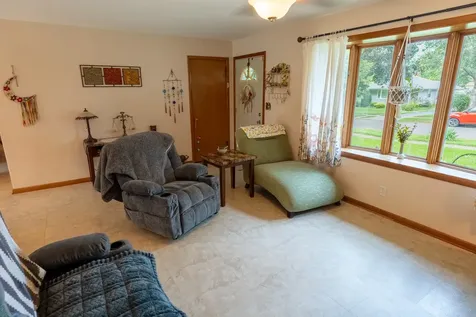 3931 Seward Avenue Rockford IL 61108