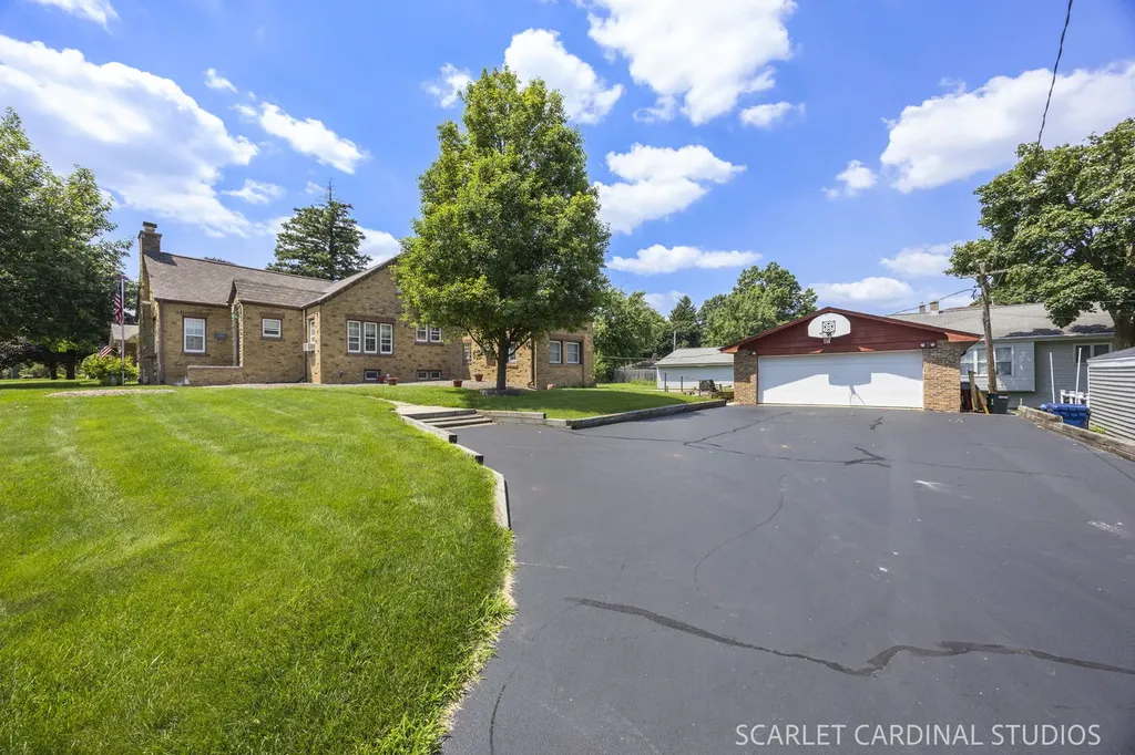 120 West Madison Street Villa Park IL 60181