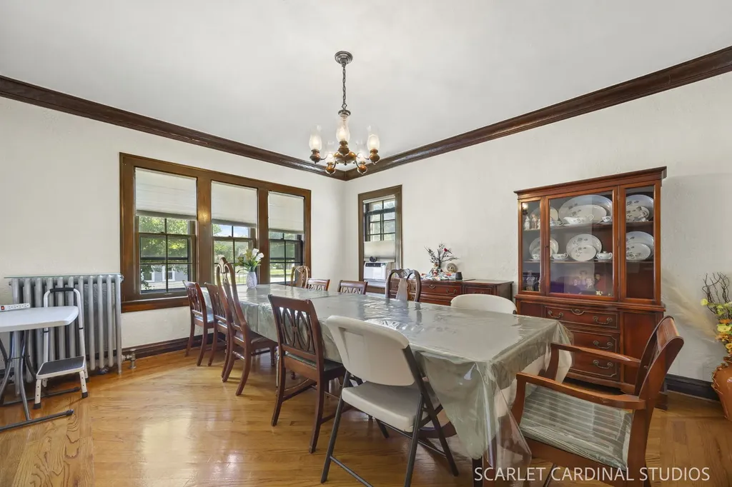 120 West Madison Street Villa Park IL 60181