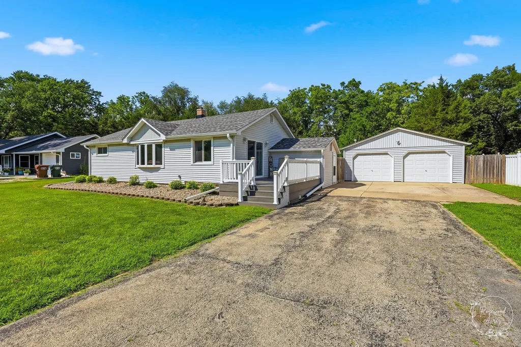 1925 West State Route 113 Kankakee IL 60901
