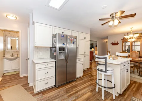 17028 Hubbard Road East Moline IL 61244