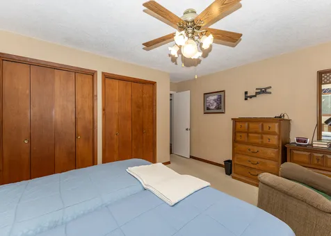 17028 Hubbard Road East Moline IL 61244