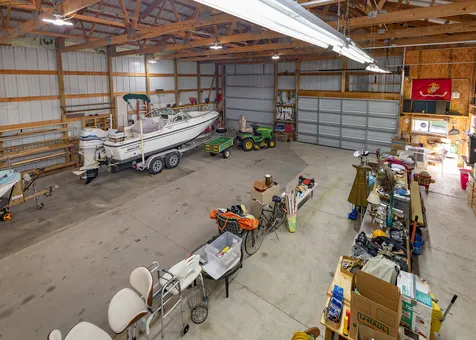 17028 Hubbard Road East Moline IL 61244