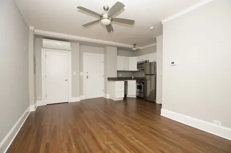 817 West Lakeside Place Chicago IL 60640