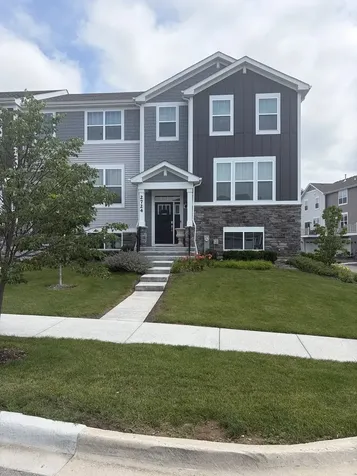 2724 Fieldcrest Drive Mundelein IL 60060