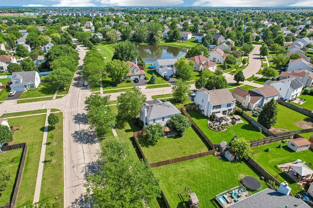 10785 Wing Pointe Drive Huntley IL 60142