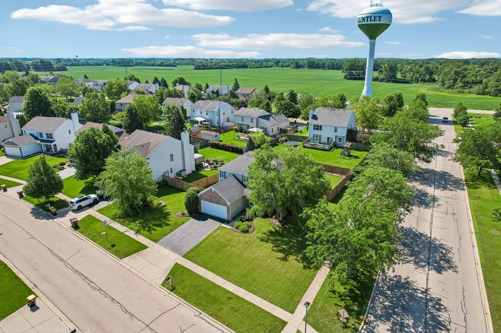 10785 Wing Pointe Drive Huntley IL 60142