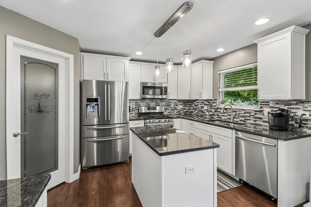 10785 Wing Pointe Drive Huntley IL 60142
