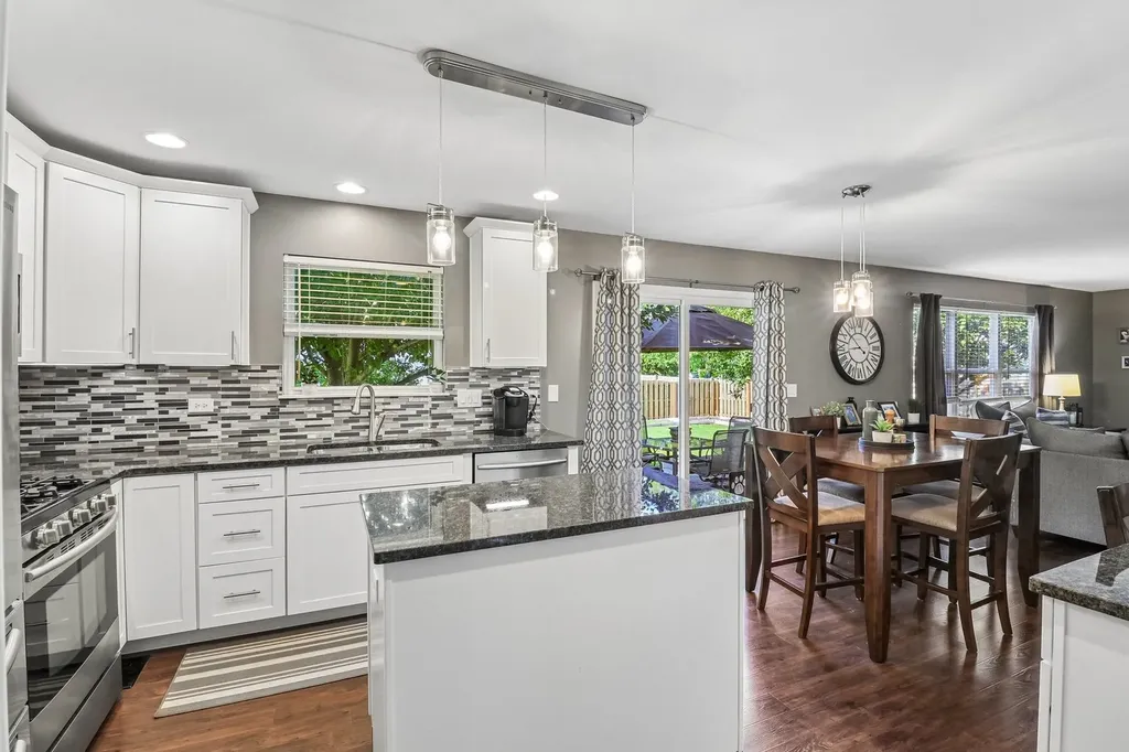 10785 Wing Pointe Drive Huntley IL 60142