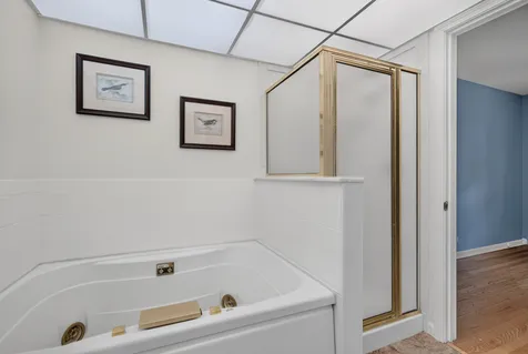 12 Robin Hood Lane Northfield IL 60093