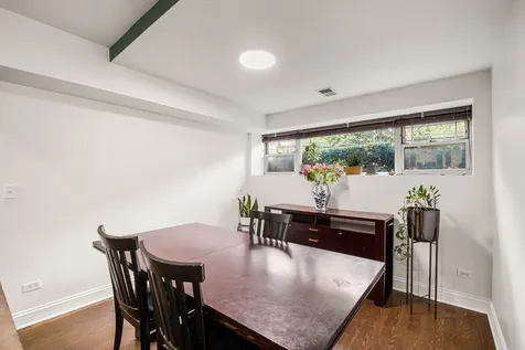 4457 North Magnolia Avenue Chicago IL 60640