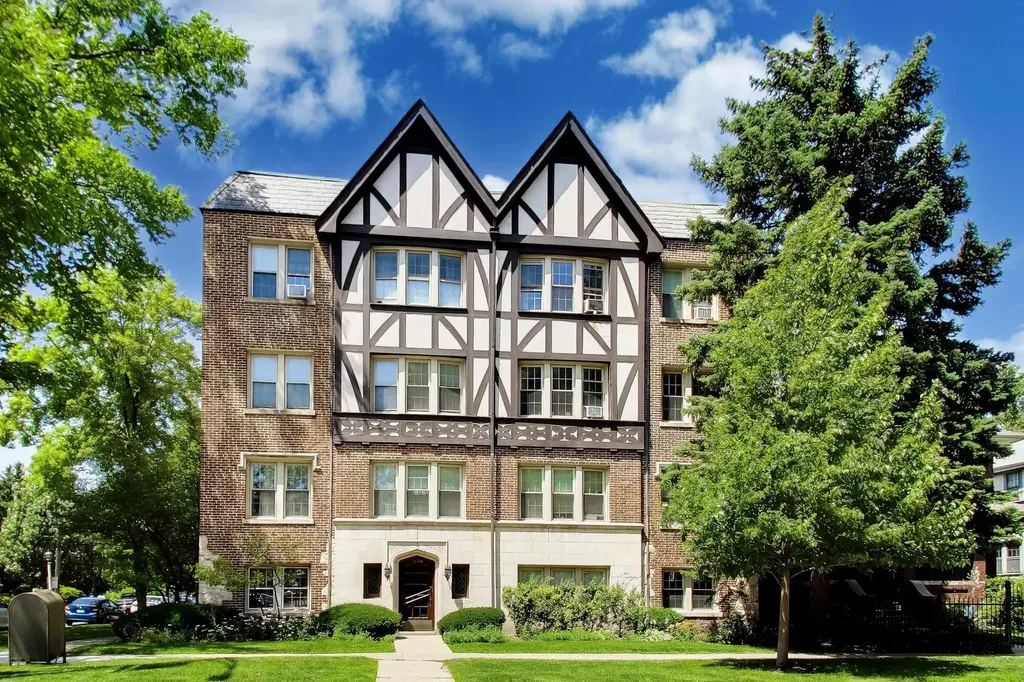 530 Washington Boulevard Oak Park IL 60302