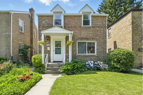 3831 Kirk Street Skokie IL 60076