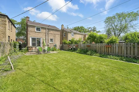 3831 Kirk Street Skokie IL 60076