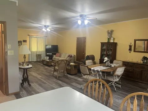 319 North 4th Street Neponset IL 61345