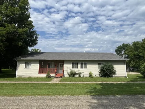 319 North 4th Street Neponset IL 61345