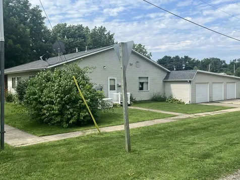 319 North 4th Street Neponset IL 61345