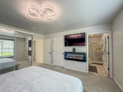 615 Corey Lane Champaign IL 61822