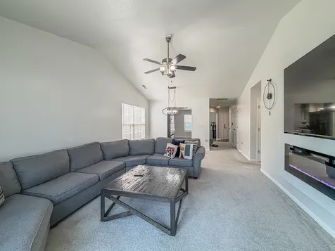 615 Corey Lane Champaign IL 61822