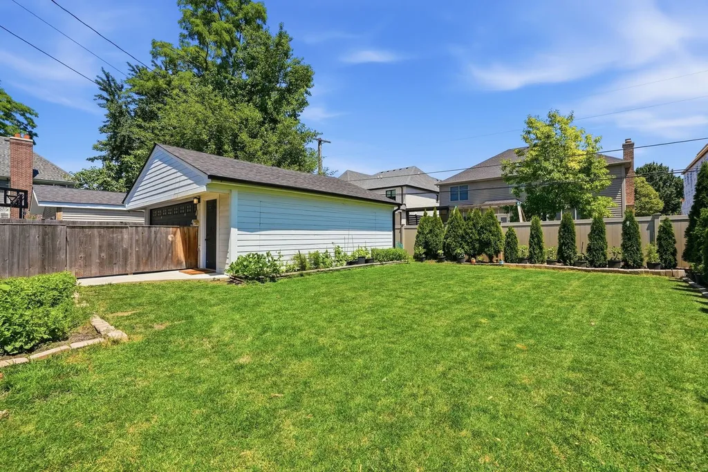 407 South West Avenue Elmhurst IL 60126