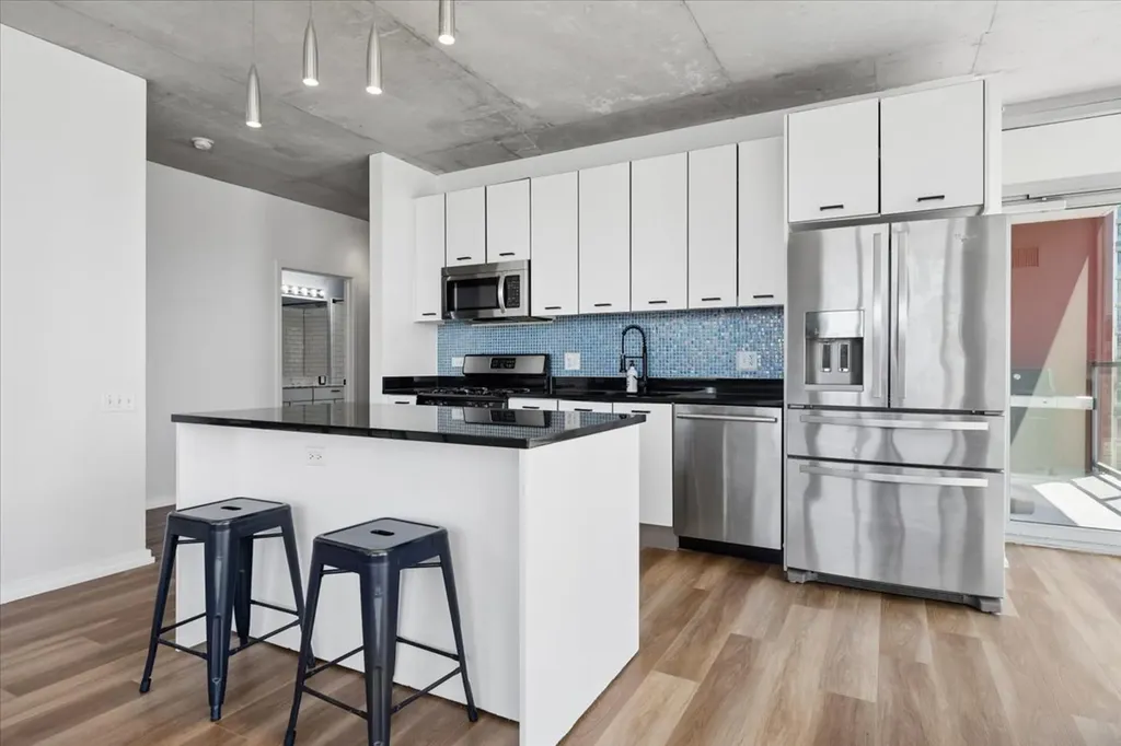 659 West Randolph Street Chicago IL 60661