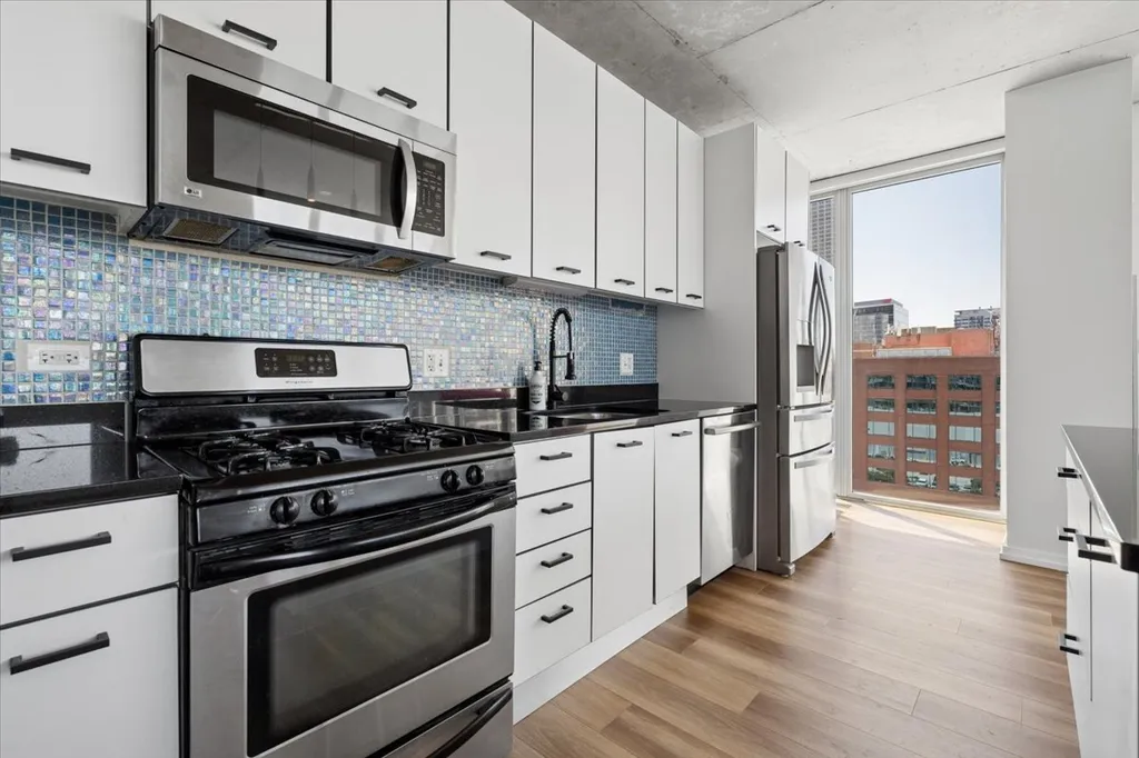 659 West Randolph Street Chicago IL 60661