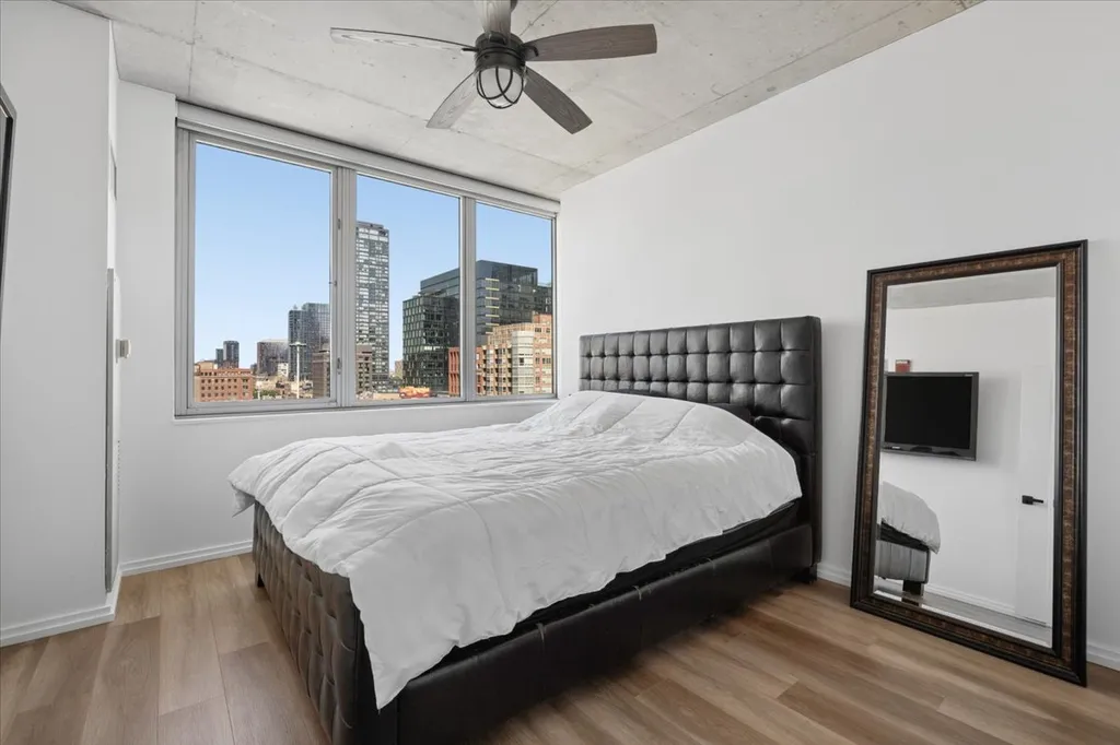 659 West Randolph Street Chicago IL 60661