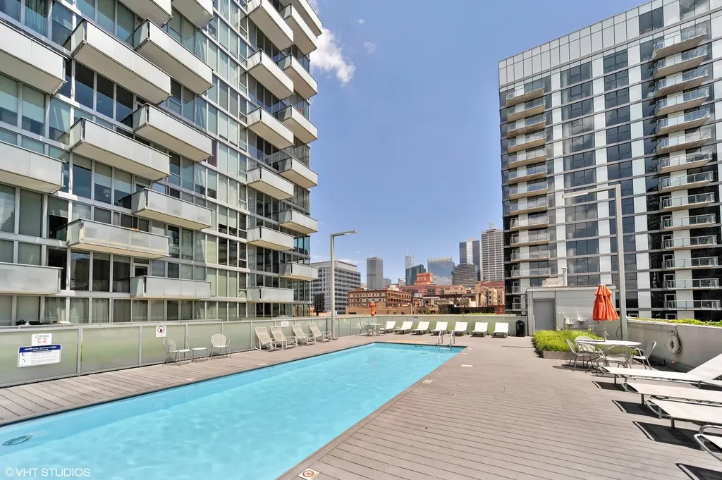 659 West Randolph Street Chicago IL 60661