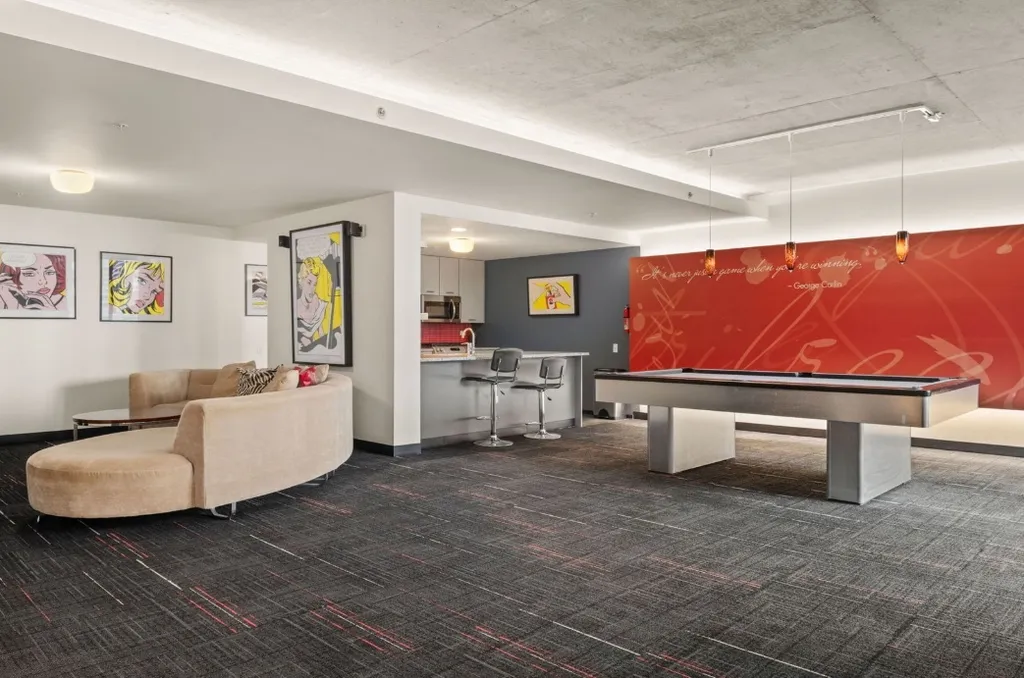 659 West Randolph Street Chicago IL 60661
