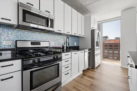 659 West Randolph Street Chicago IL 60661