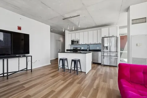 659 West Randolph Street Chicago IL 60661