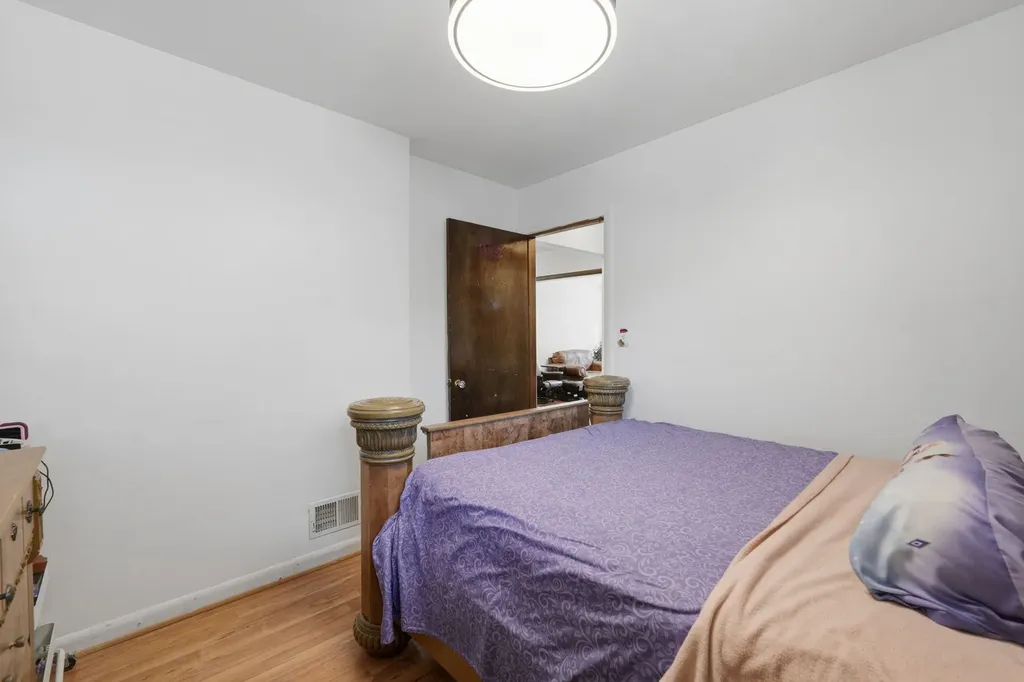 9939 South California Avenue Chicago IL 60655