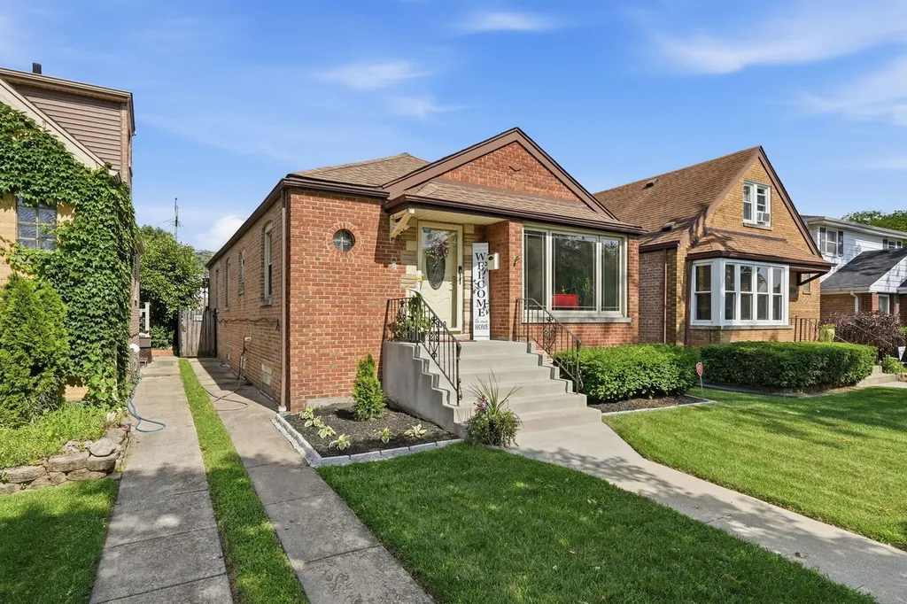 9939 South California Avenue Chicago IL 60655