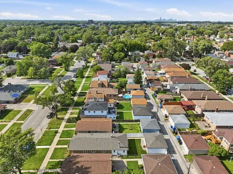 9939 South California Avenue Chicago IL 60655
